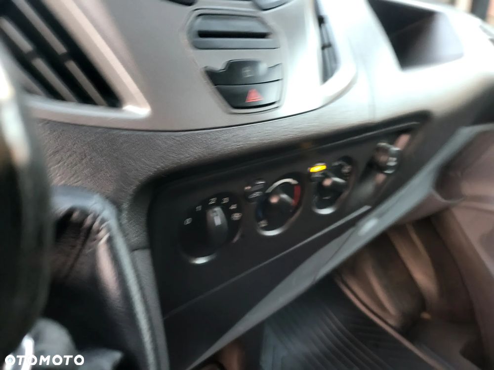 Ford Transit Custom - 21