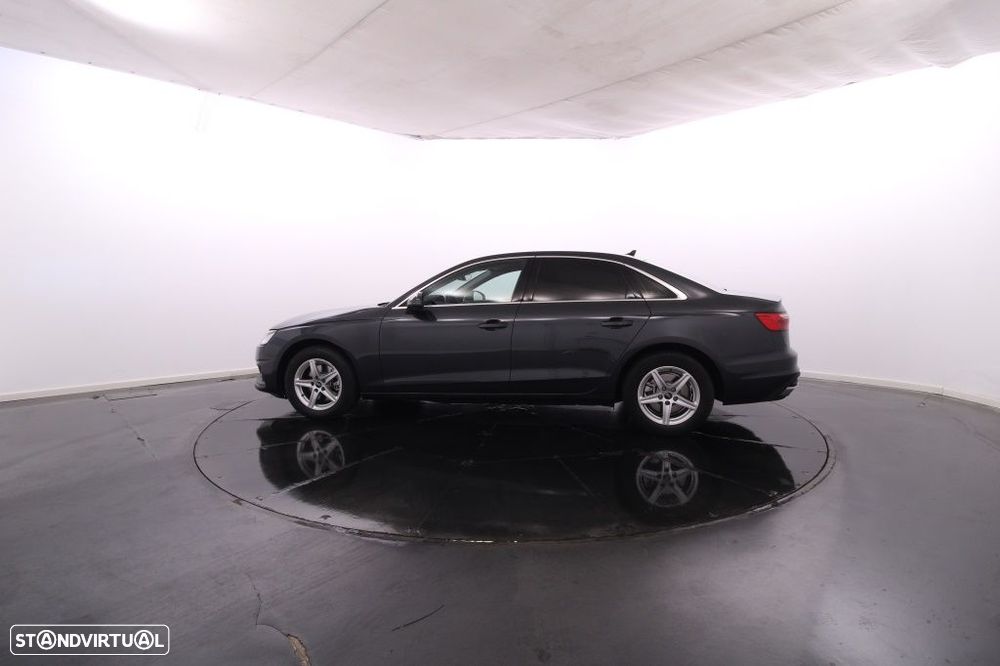 Audi A4 - 4