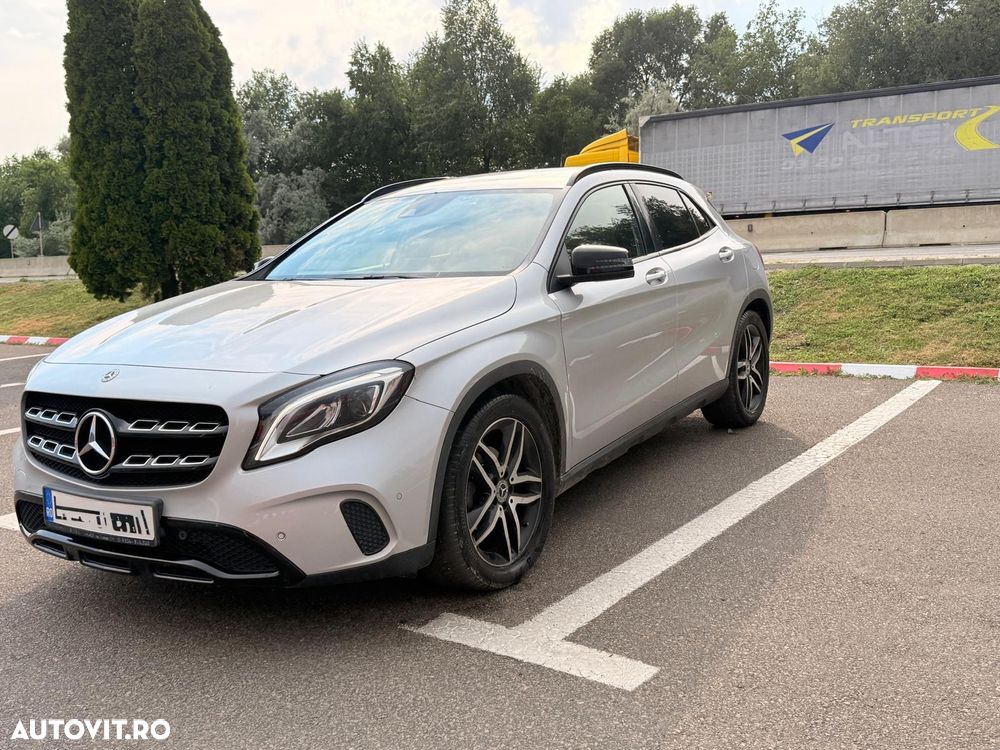 Mercedes-Benz GLA 200 d 4MATIC Aut. - 1