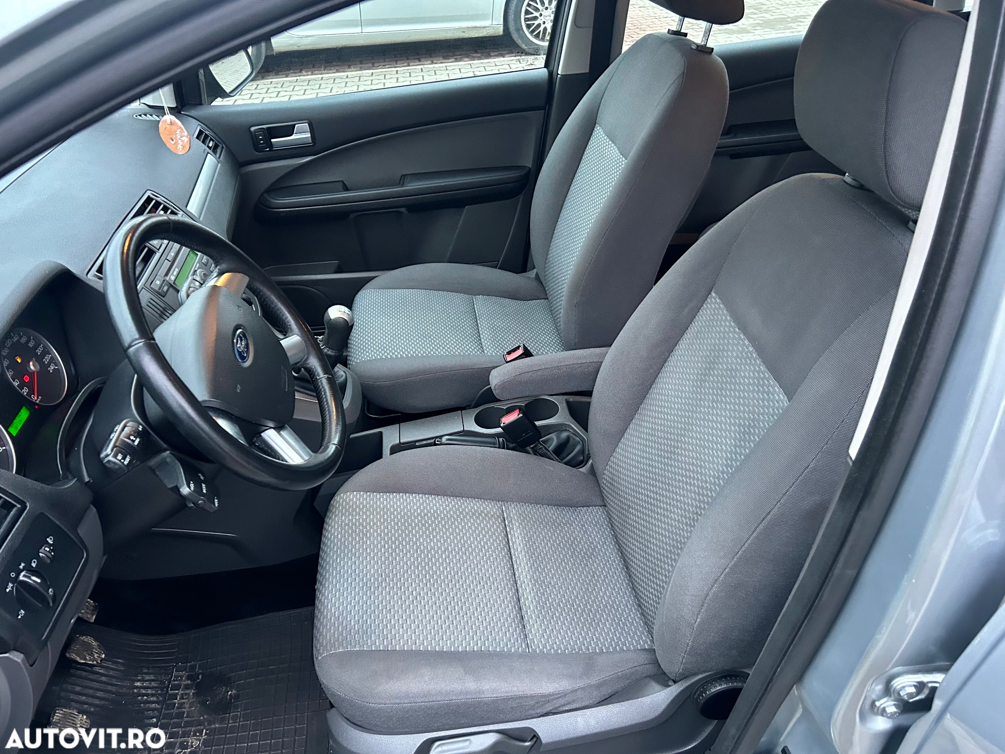 Ford C-Max 1.8 Ghia - 6