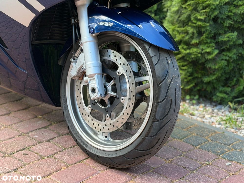 Yamaha FJR - 20