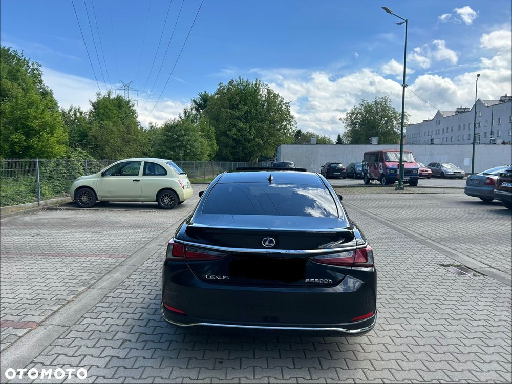 Lexus ES 300h Elegance - 3