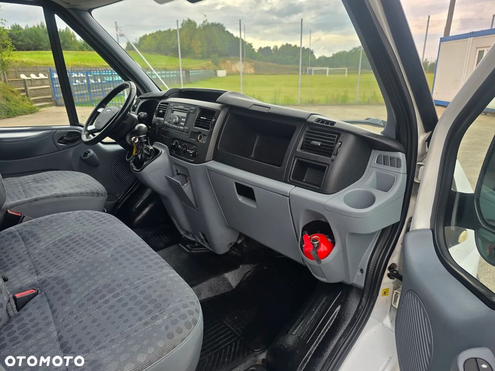 Ford Transit - 14