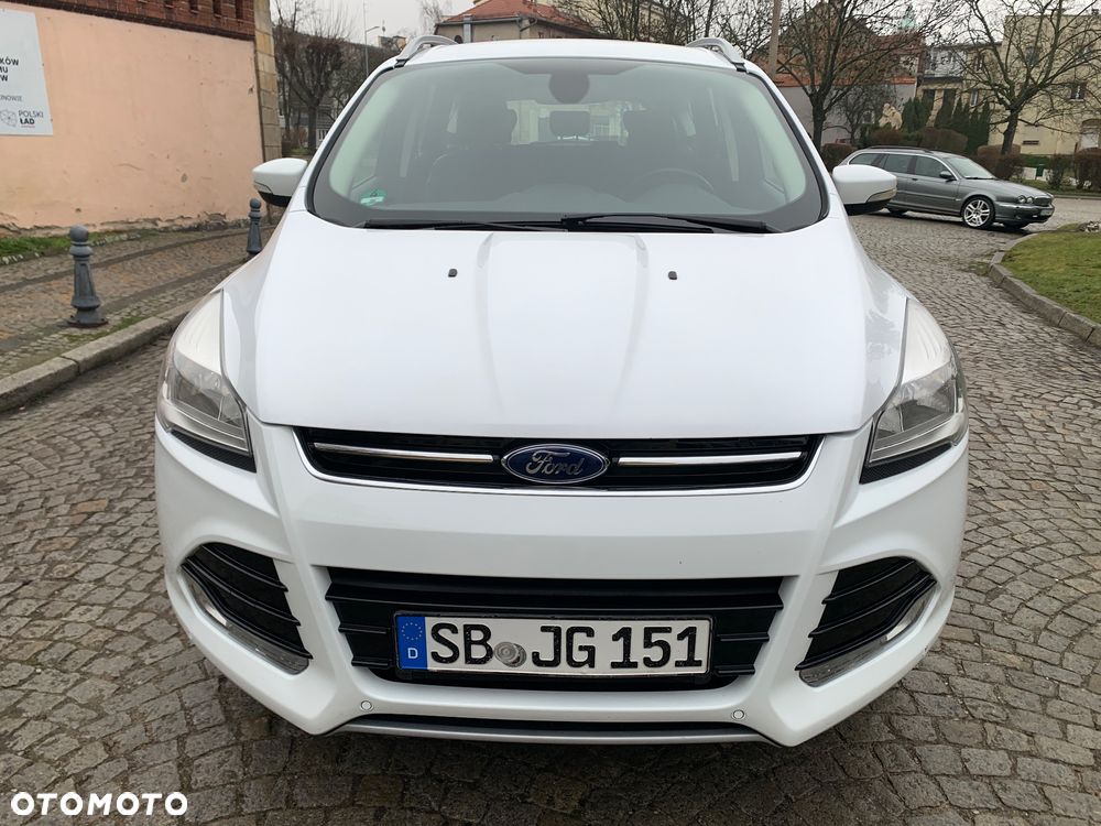 Ford Kuga 2.0 TDCi 2x4 Titanium - 1