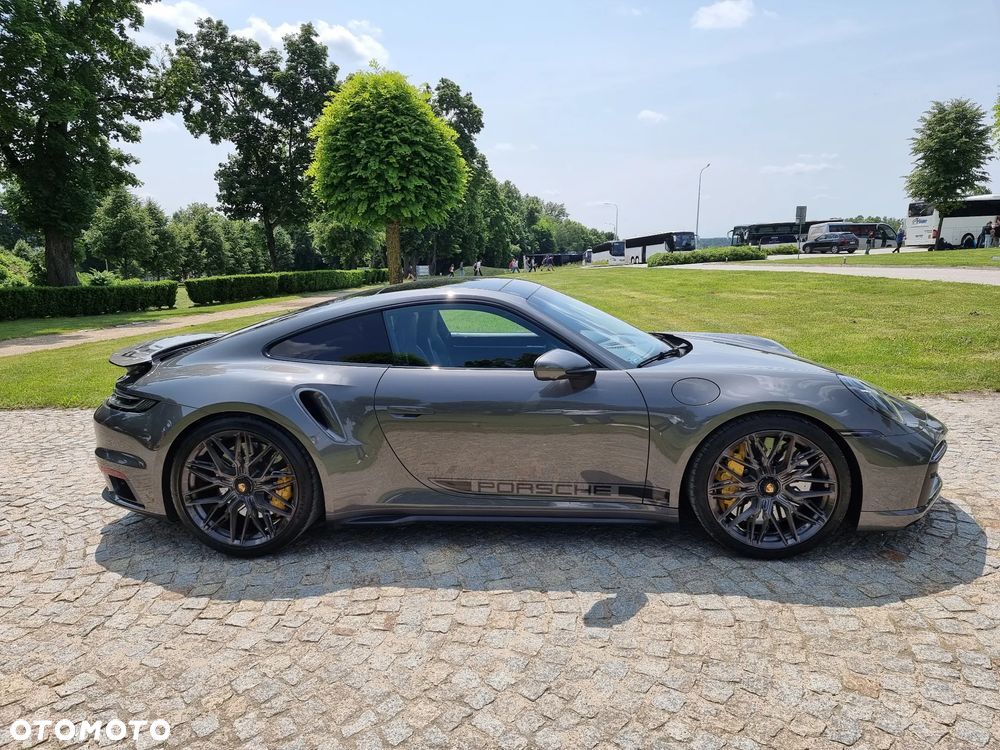 Porsche 911 Turbo S - 8