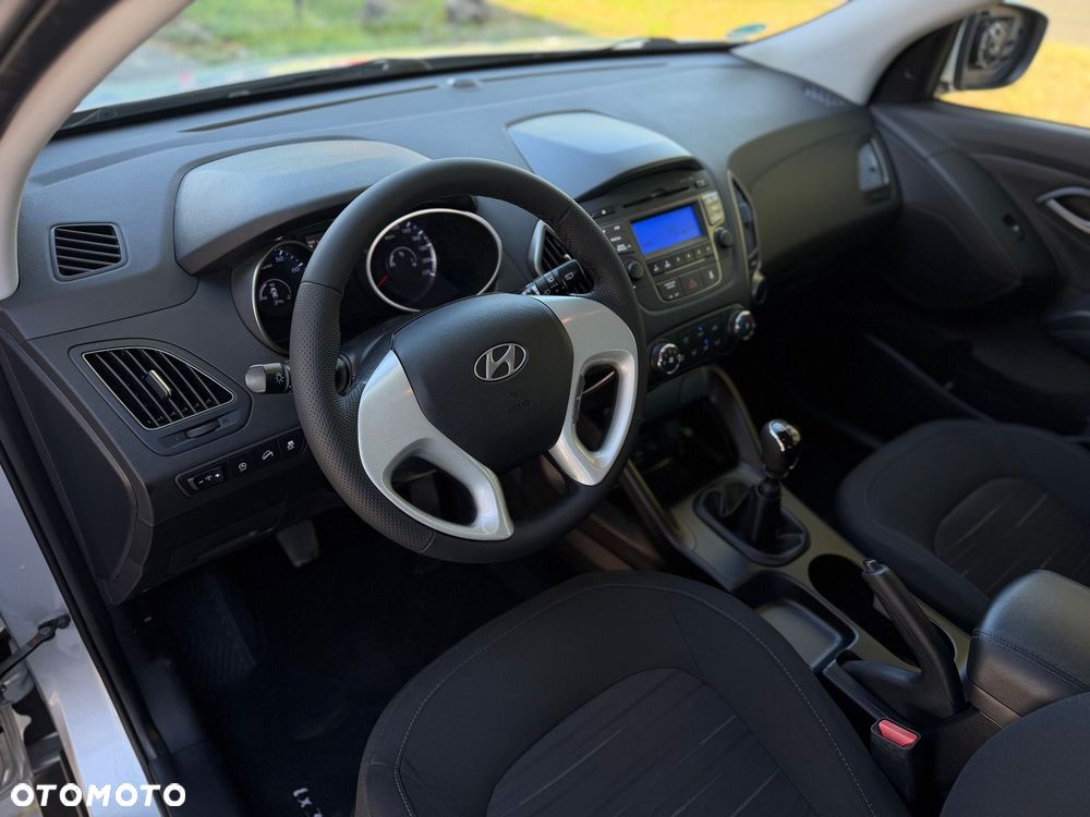 Hyundai ix35 1.6 2WD blue Trend - 17