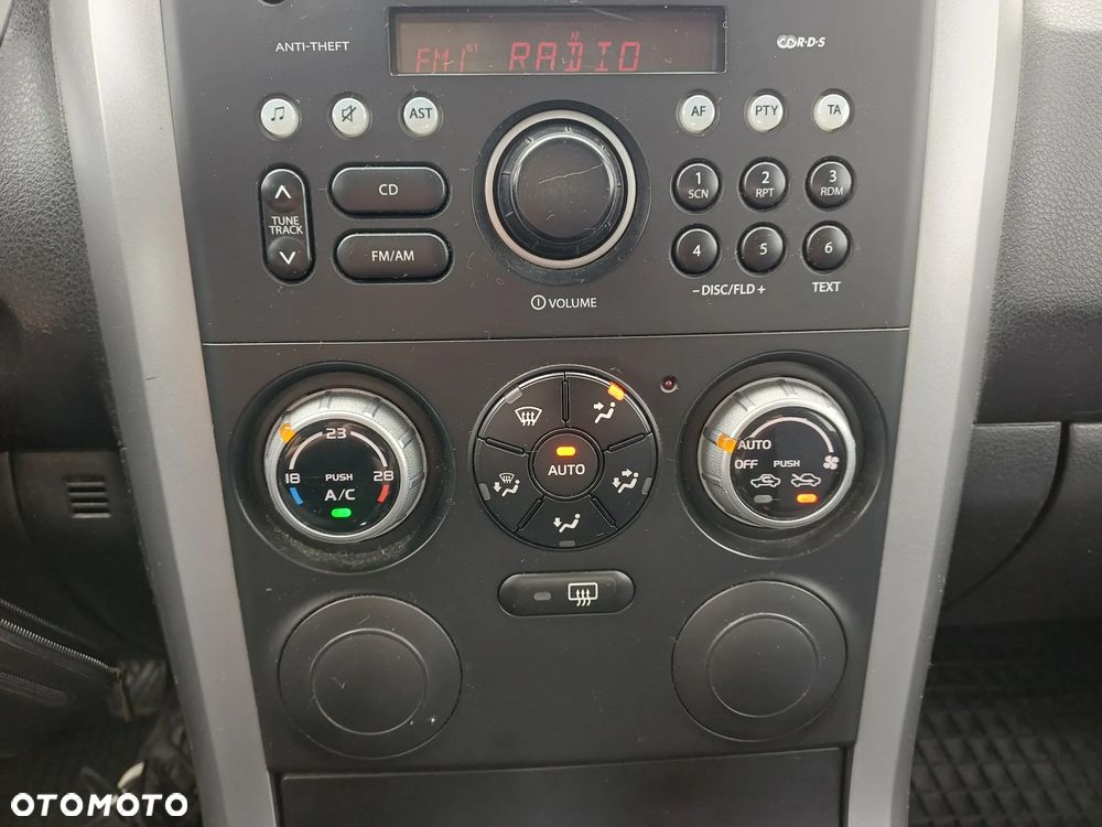 Suzuki Grand Vitara 1.6 - 16