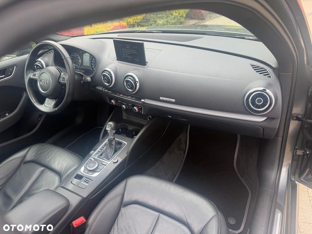 Audi A3 Sportback 1.4 TFSI e-tron S line Sportpaket - 23