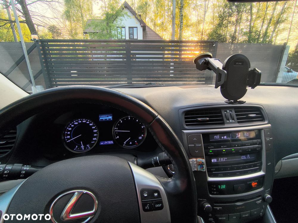 Lexus IS 200d - 6