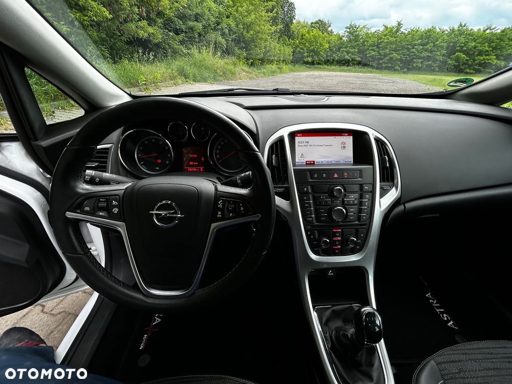 Opel Astra 1.4 Turbo Style - 25