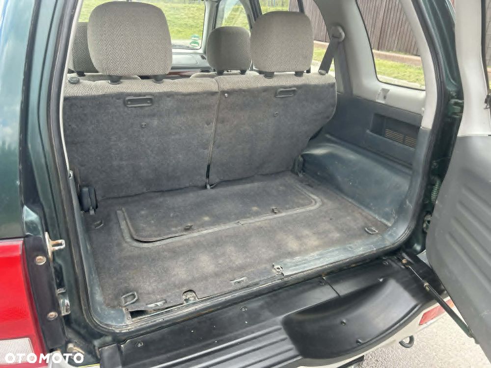 Suzuki Grand Vitara 2.5 V6 - 31