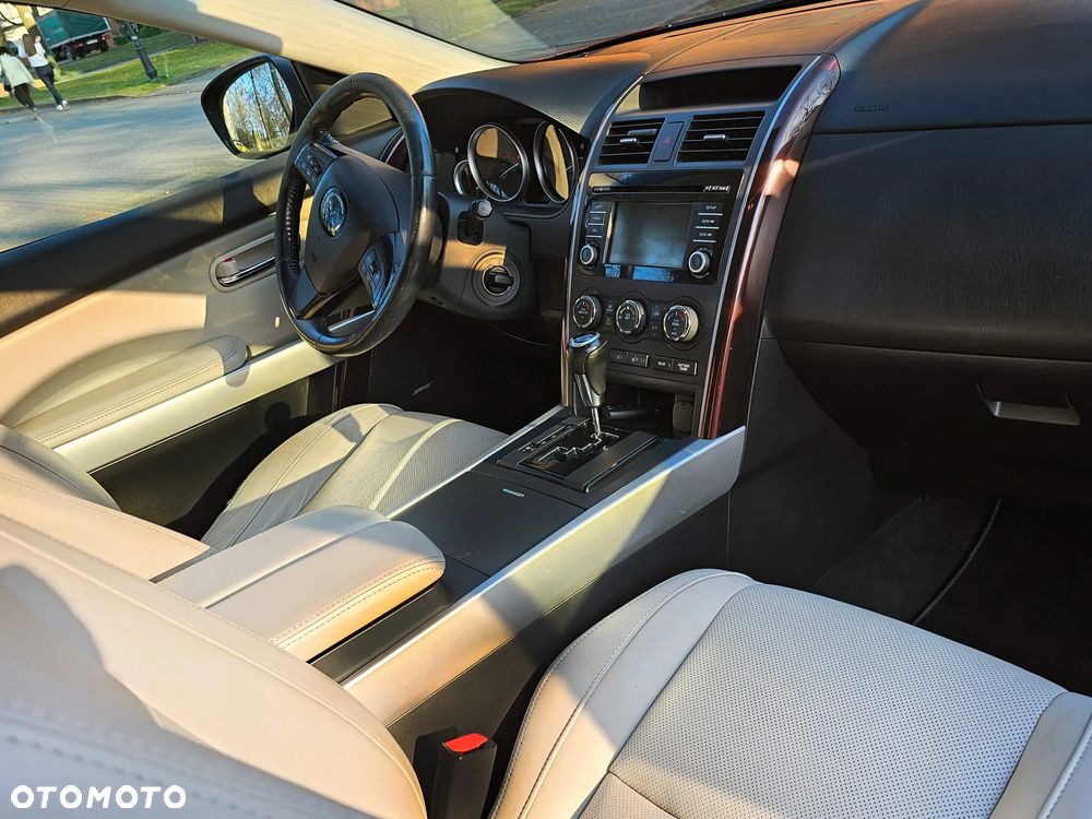 Mazda CX-9 - 13