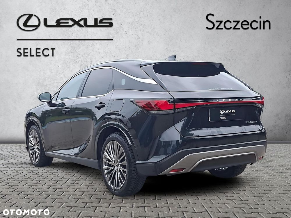 Lexus RX 450h+ Omotenashi - 3