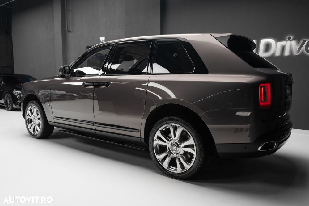 Rolls-Royce Cullinan Standard - 9