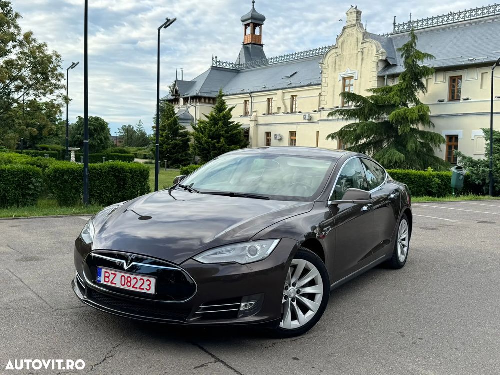 Tesla Model S 85 - 20