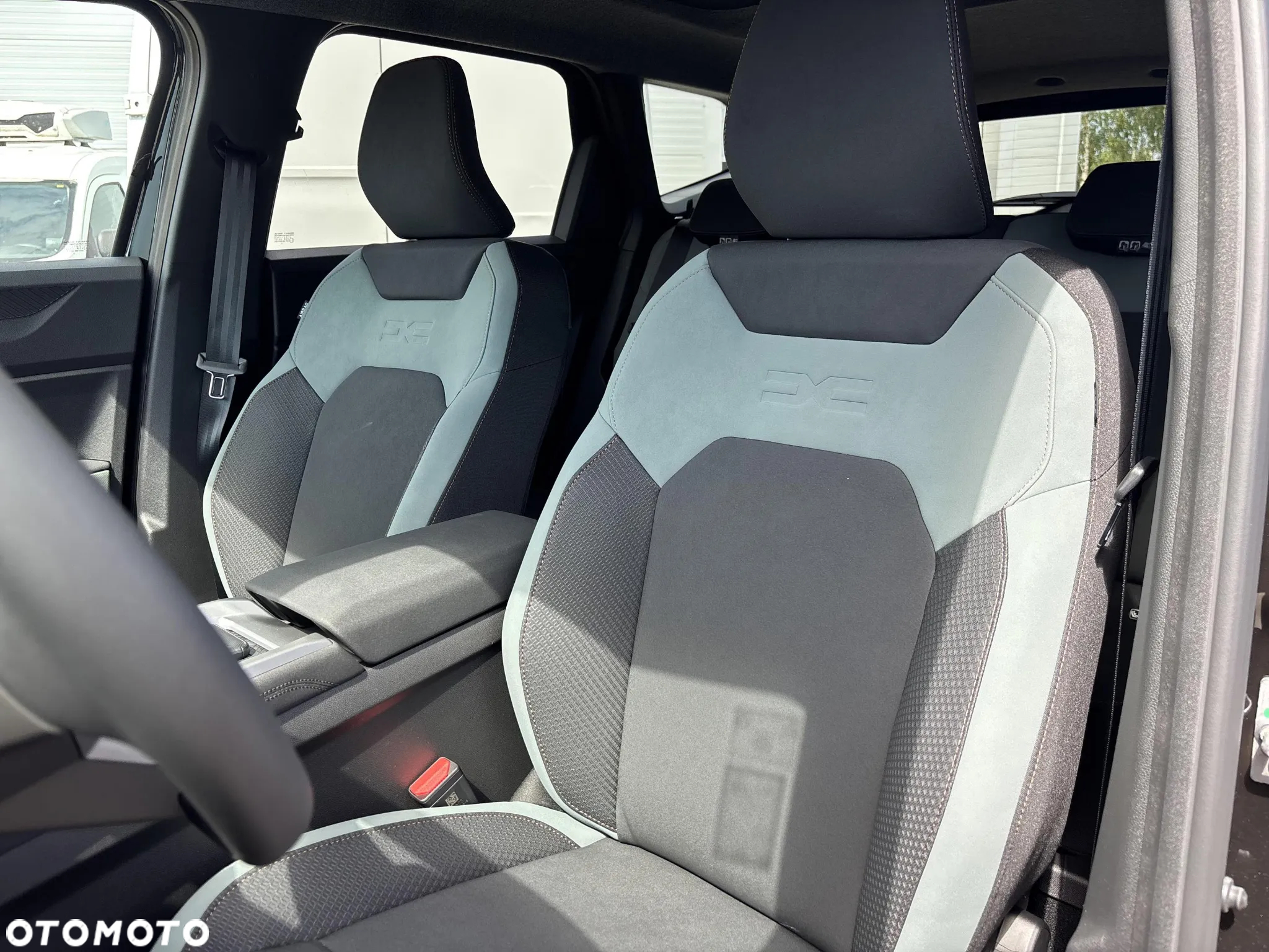 Dacia Bigster 1.8 Full Hybrid 155 Extreme MMT - 11