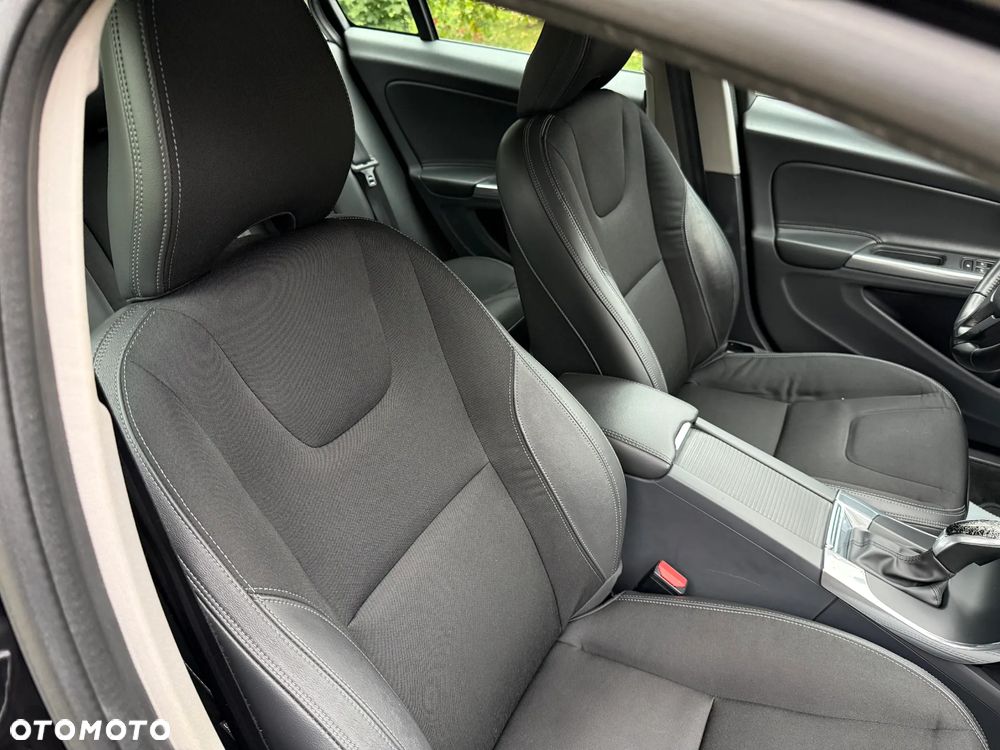 Volvo S60 - 24