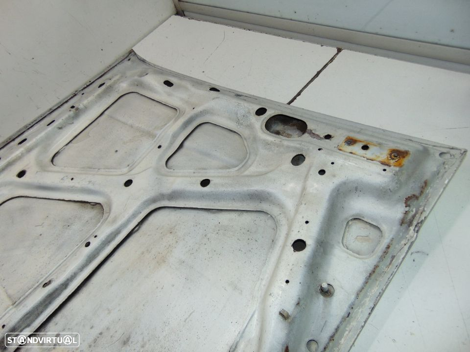 Nissan 720 pick up capot - 4