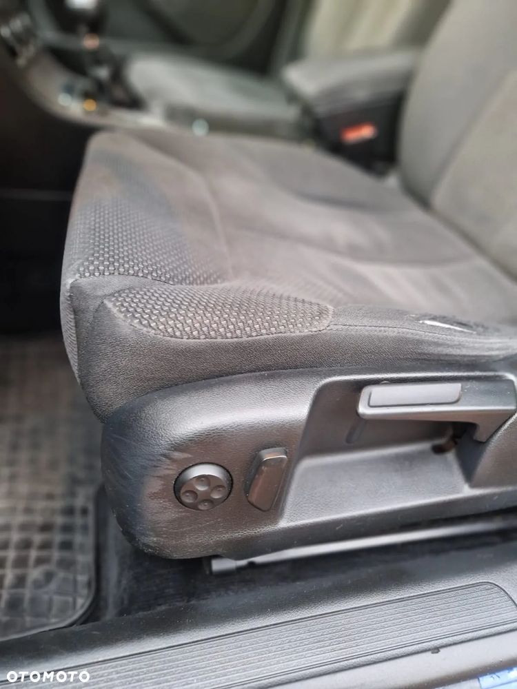 Volkswagen Passat Variant 1.9 TDI DPF BlueMotion - 9