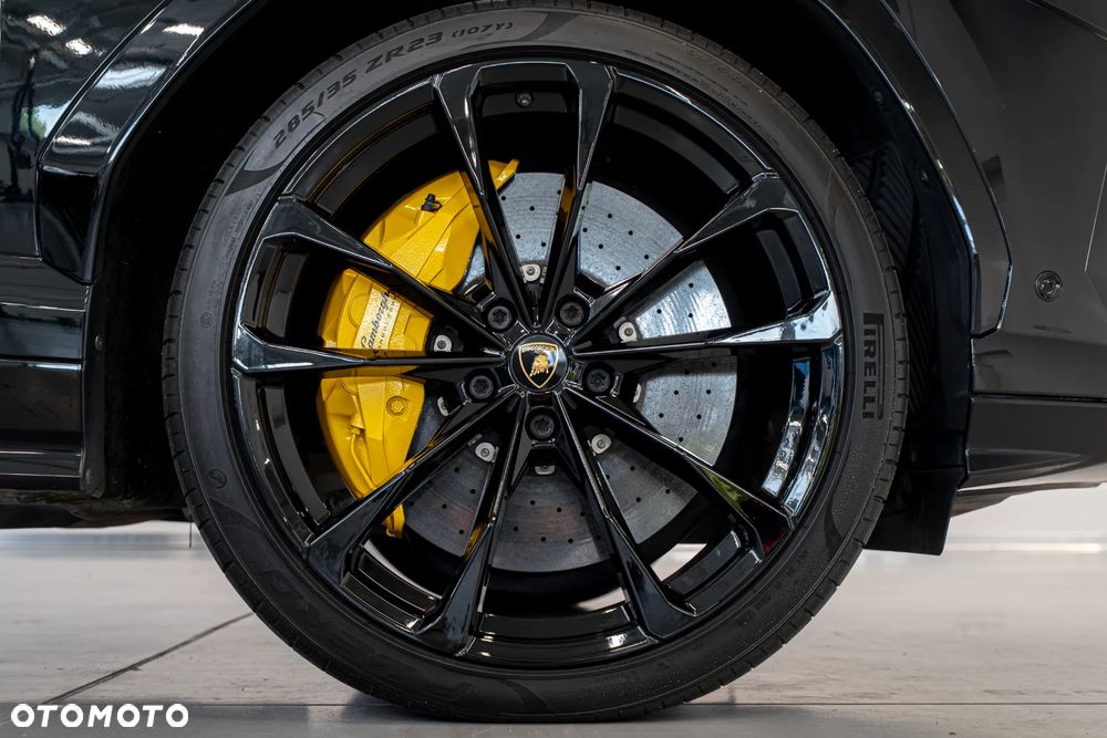 Lamborghini Urus - 6
