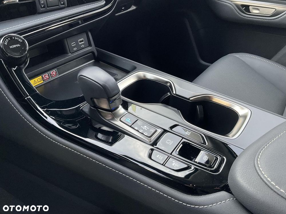 Lexus NX 350h Prestige AWD - 28