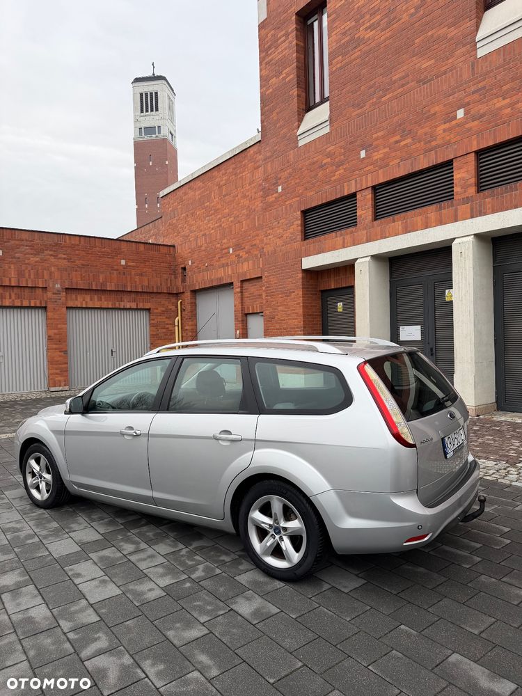 Ford Focus 1.6 16V Ambiente - 22