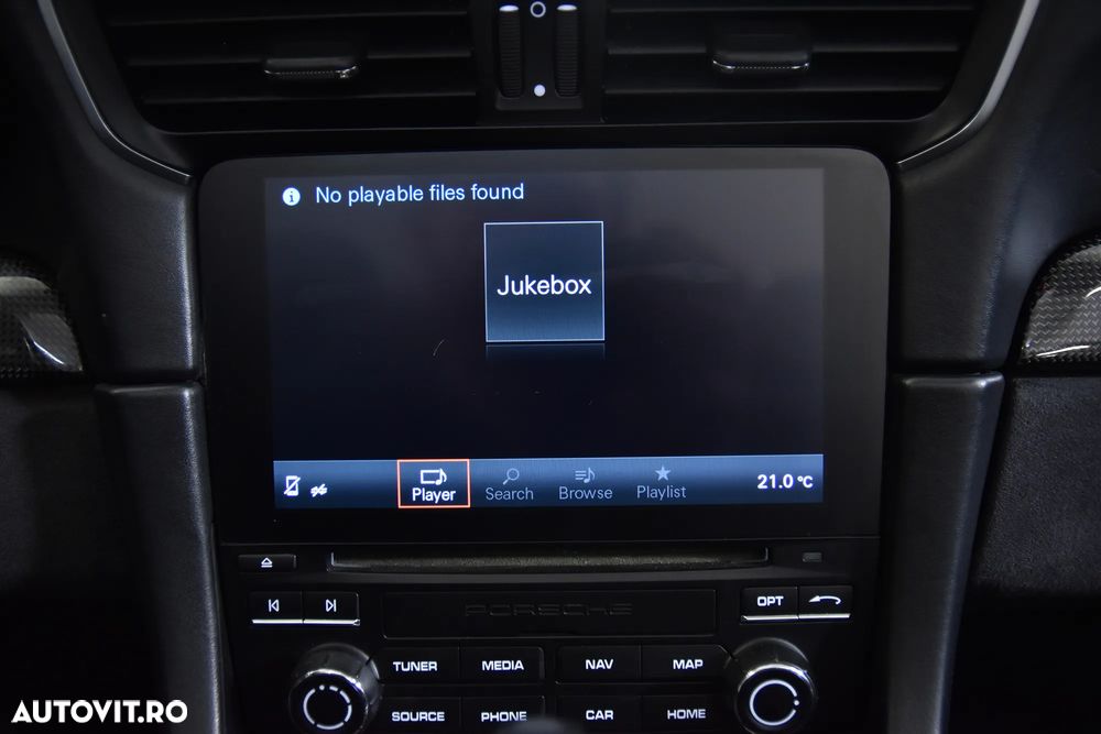 Porsche 911 Carrera 4 GTS PDK - 27