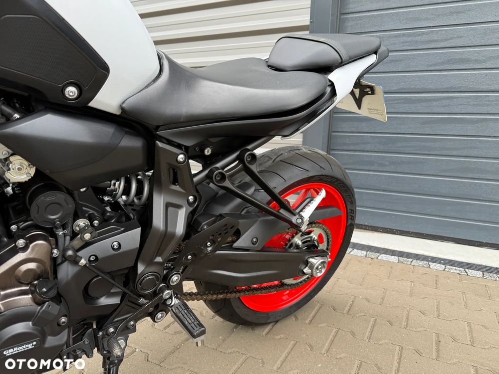 Yamaha MT - 32