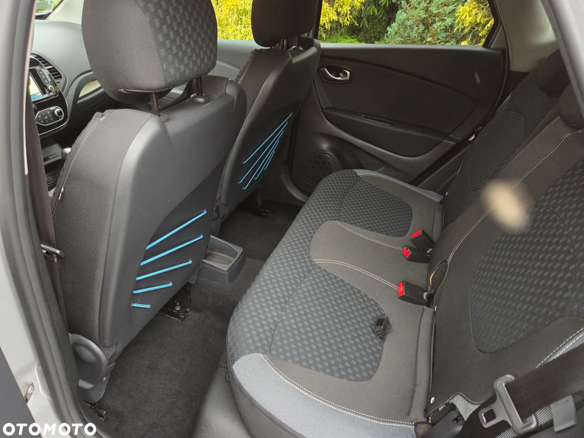 Renault Captur 1.2 Energy TCe Limited EDC - 16
