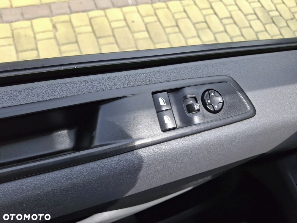 Opel VIVARO - 24