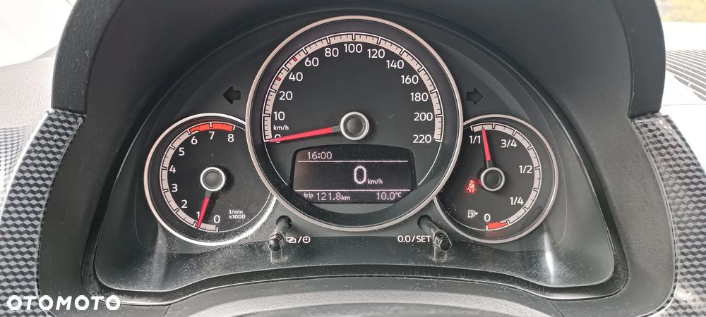 Volkswagen up! move - 4