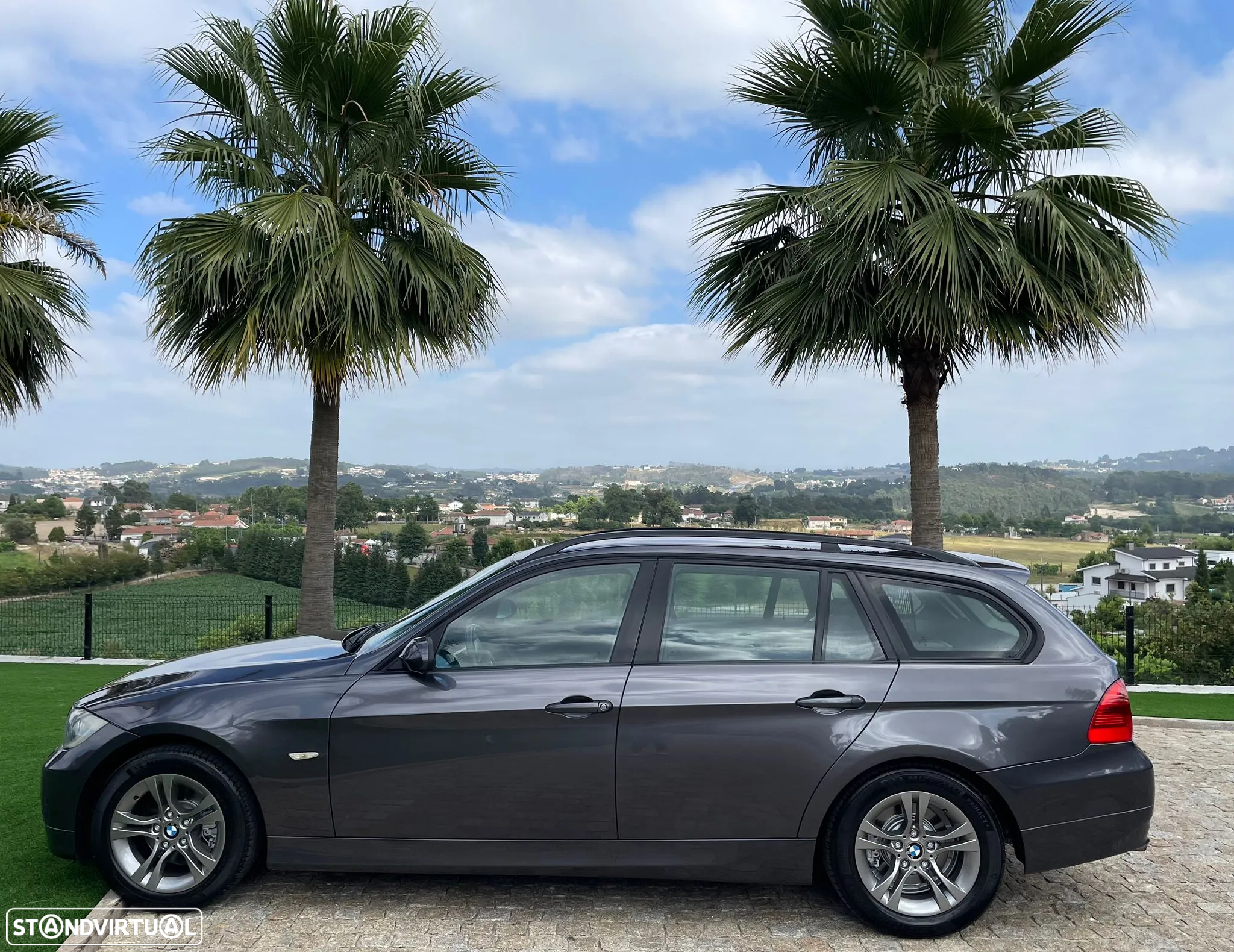 BMW 320 d Touring Navigation Sport - 4