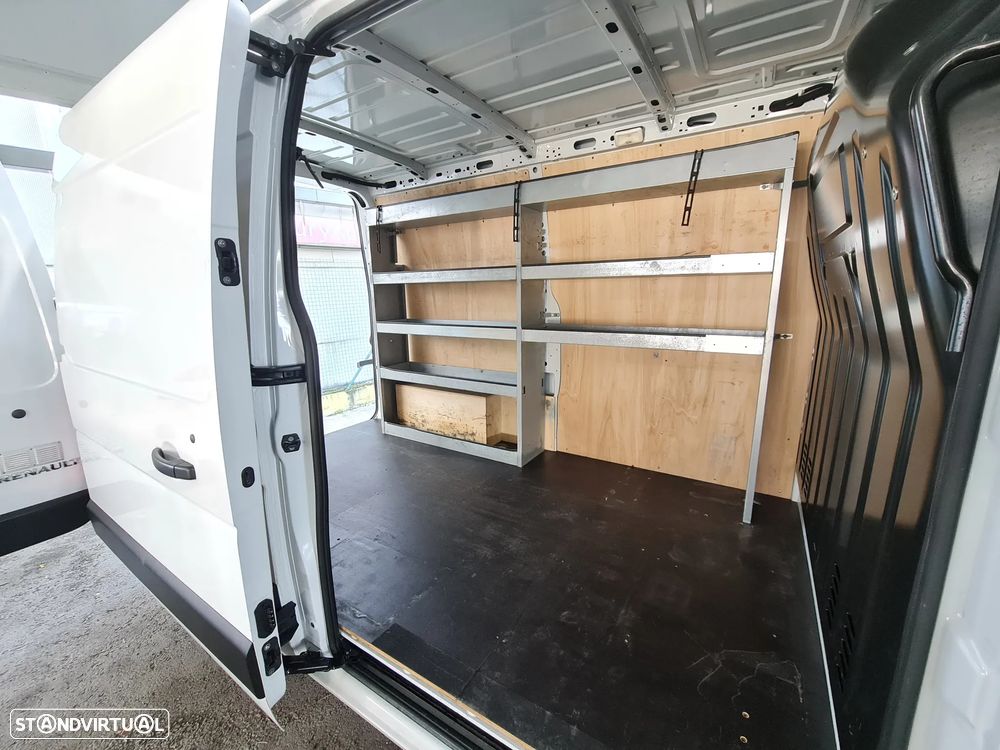 Renault Master 2.3Dci L2H2 135CV *Ac/ Sensores/ c/ IVA - 17
