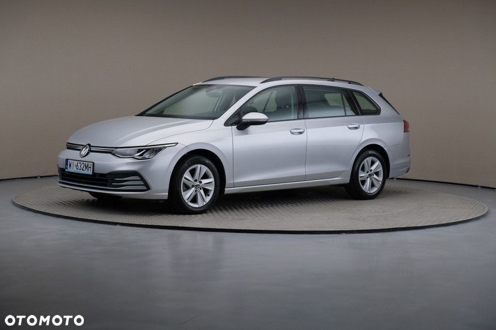 Volkswagen Golf - 1