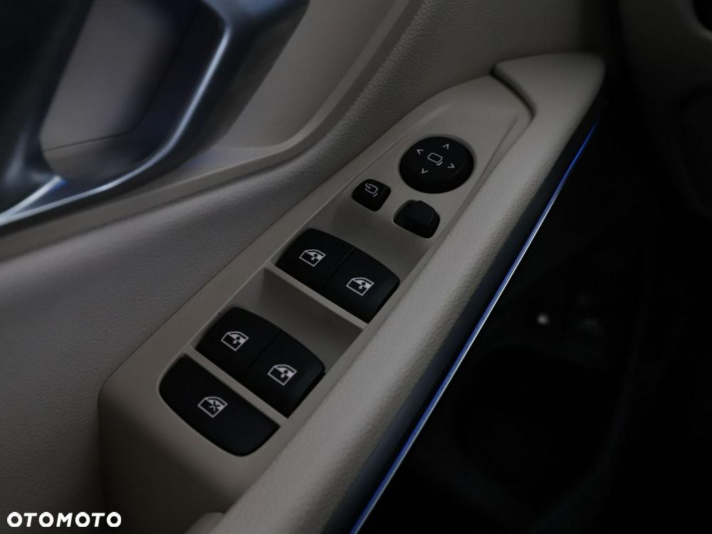 BMW Seria 3 - 38