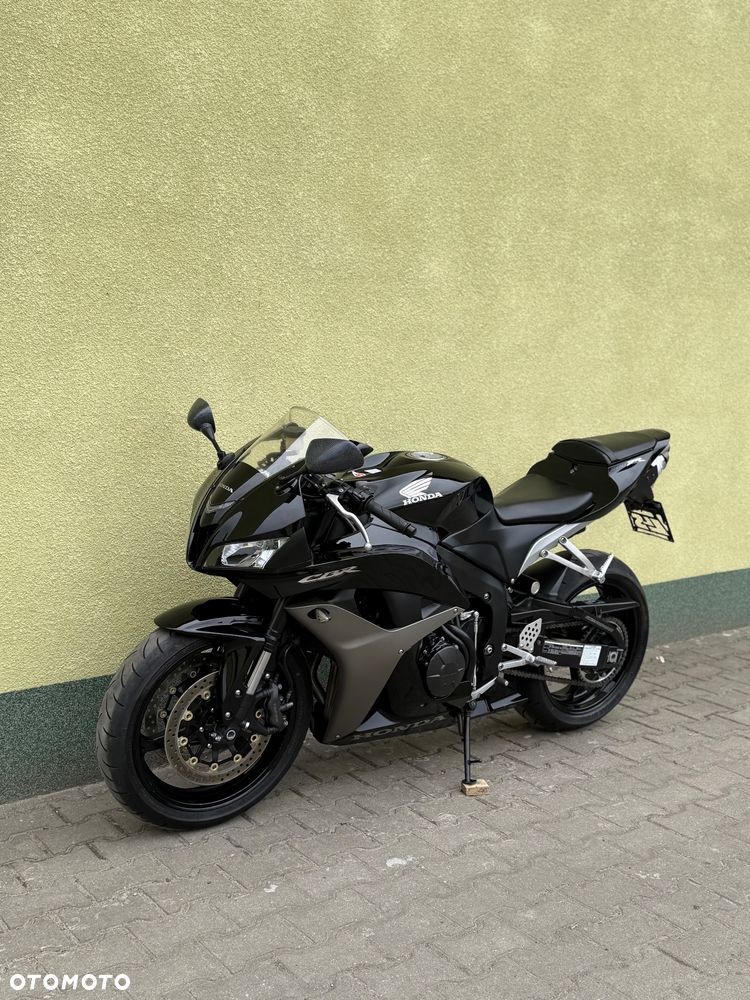 Honda CBR - 26