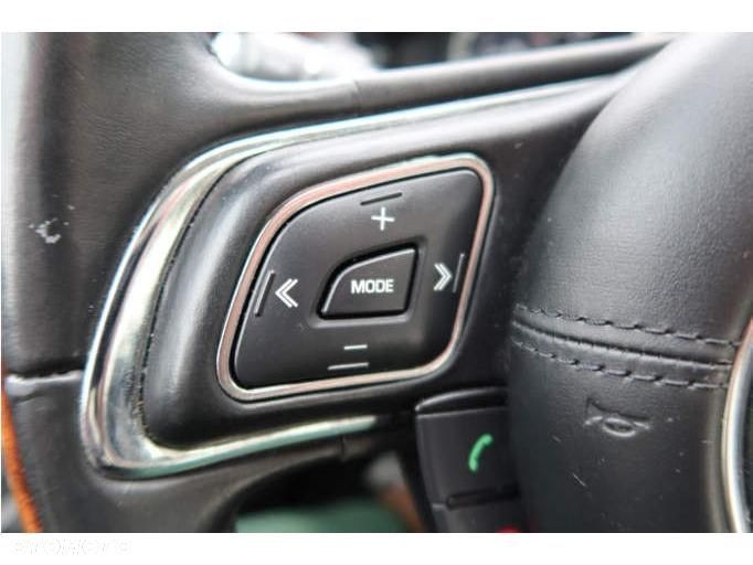 Jaguar XJ 3.0 T LWB AWD Portfolio - 30