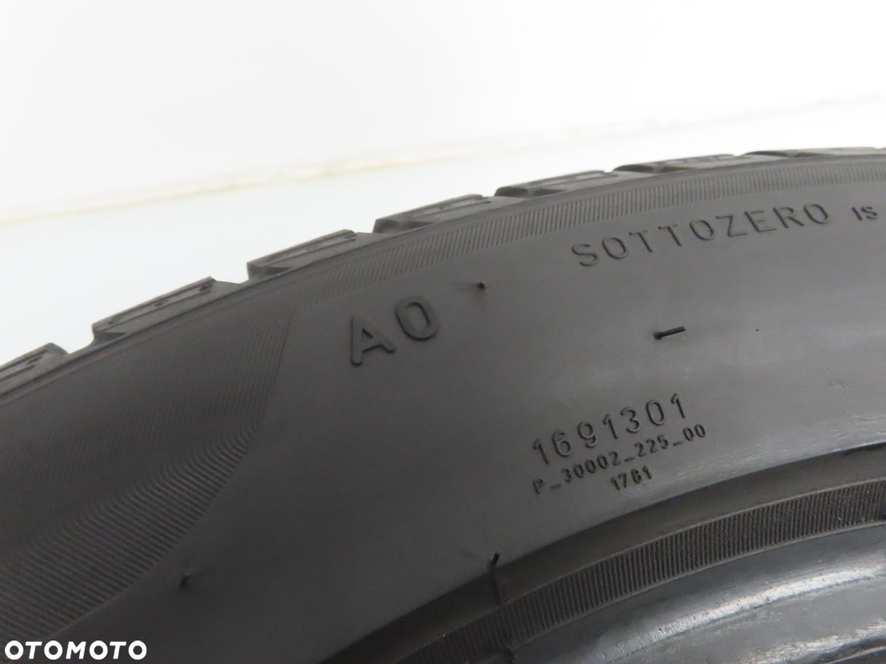 2x 225/50R18 OPONY ZIMOWE Pirelli SottoZero 3 Winter 99H XL A0 - 4