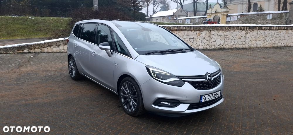 Opel Zafira 1.6 CDTI Elite S&S - 32