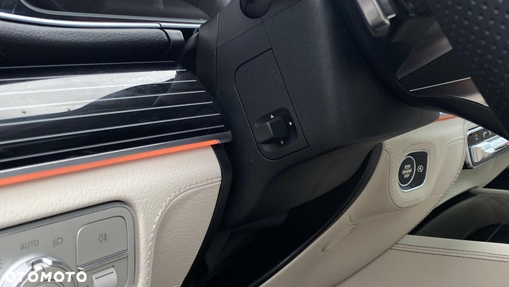 Mercedes-Benz GLS - 12