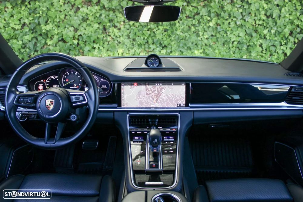 Porsche Panamera 4 E-Hybrid — fotografia 16