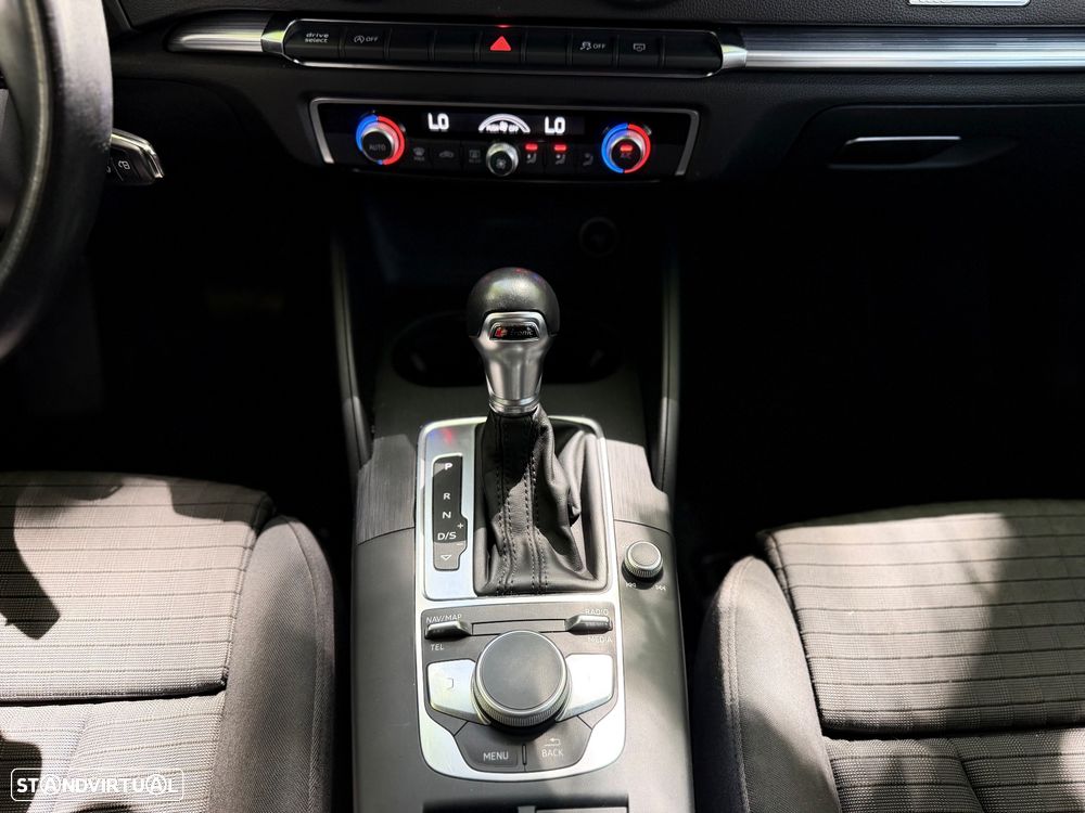Audi A3 Limousine 30 TDI S tronic sport - 7