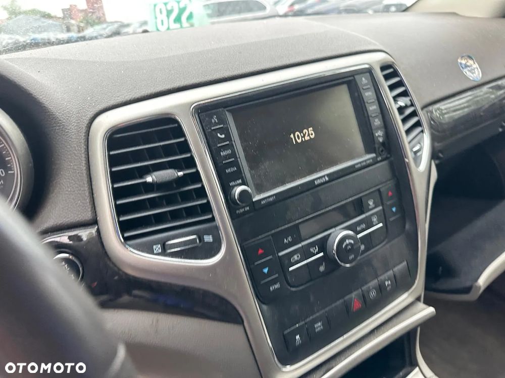 Jeep Grand Cherokee - 13