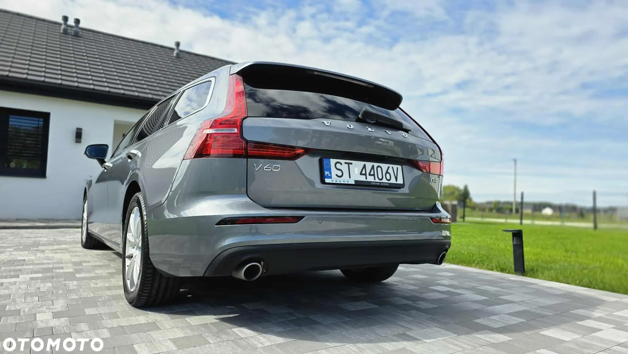 Volvo V60 D4 AWD Momentum Pro - 13