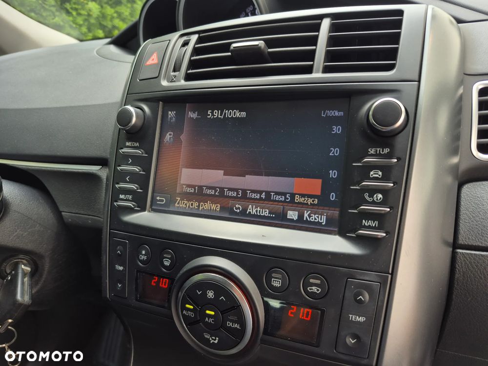 Toyota Verso 1.8 Prestige EU5 MS - 14