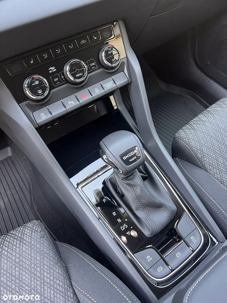 Skoda Karoq 2.0 TDI SCR 4x4 Edition 130 DSG - 16