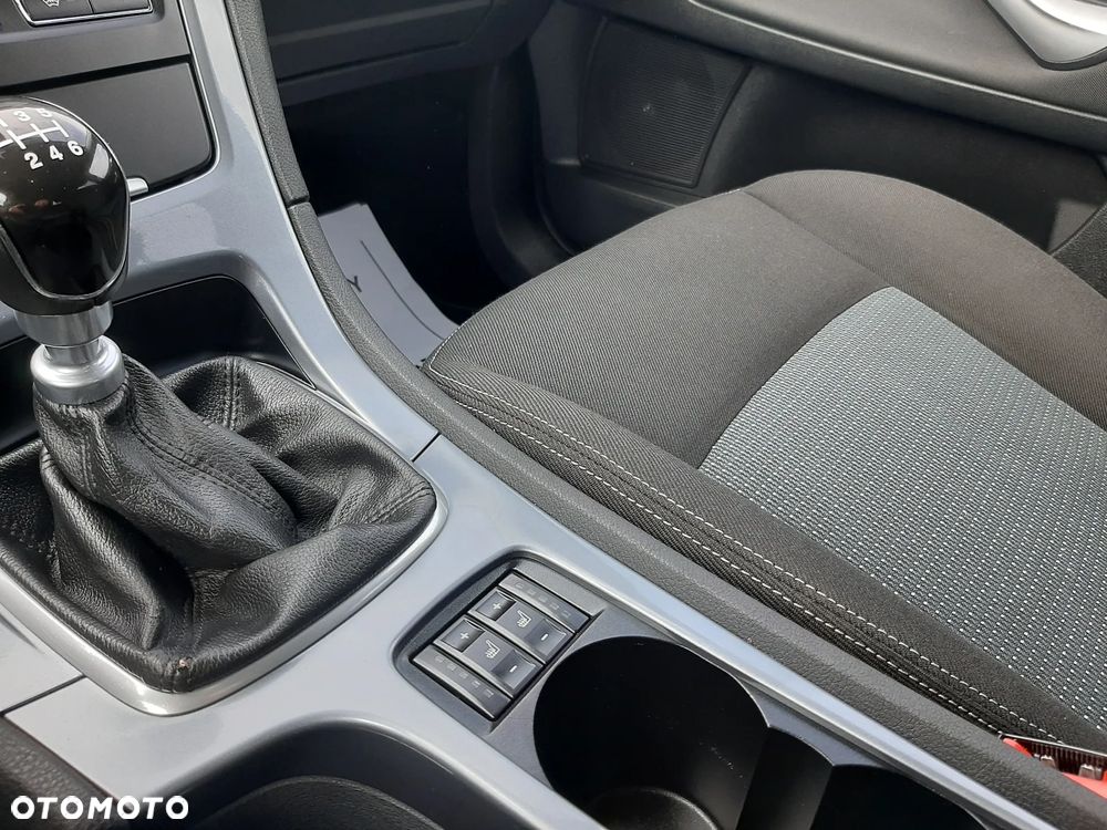 Ford Mondeo 1.6 TDCi Titanium - 17