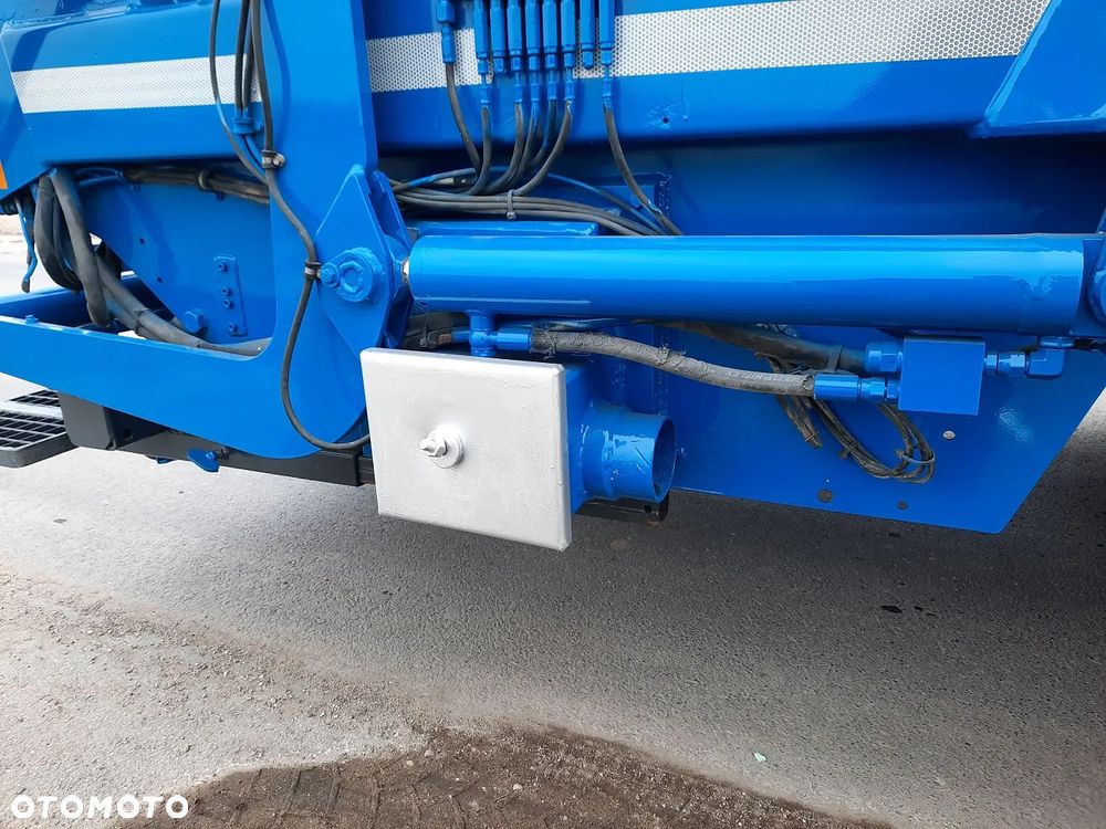 Volvo FM 330 - 10