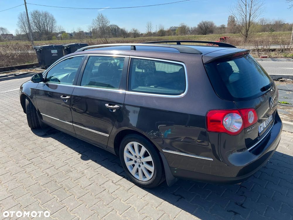 Volkswagen Passat 2.0 TDI Comfortline DSG - 12