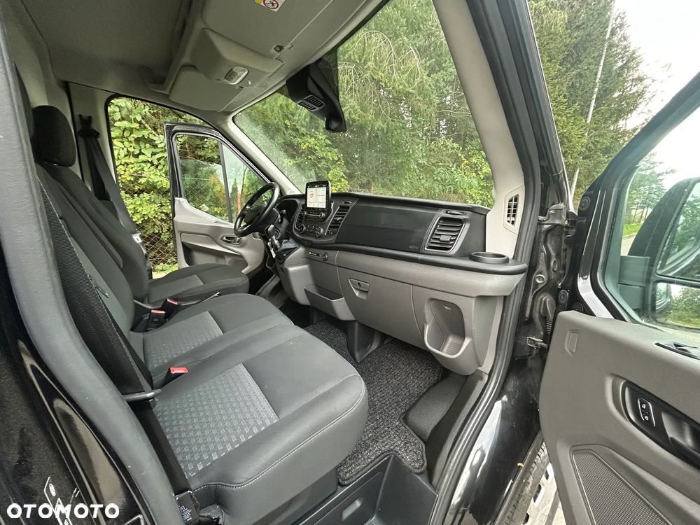 Ford Transit Maxi - 14
